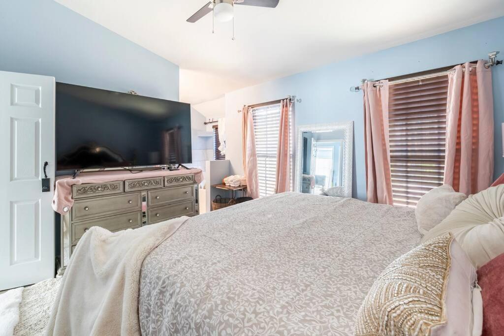 Amazing, Cozy & Warm Family Homewarm And Cozy Home Lithonia Extérieur photo